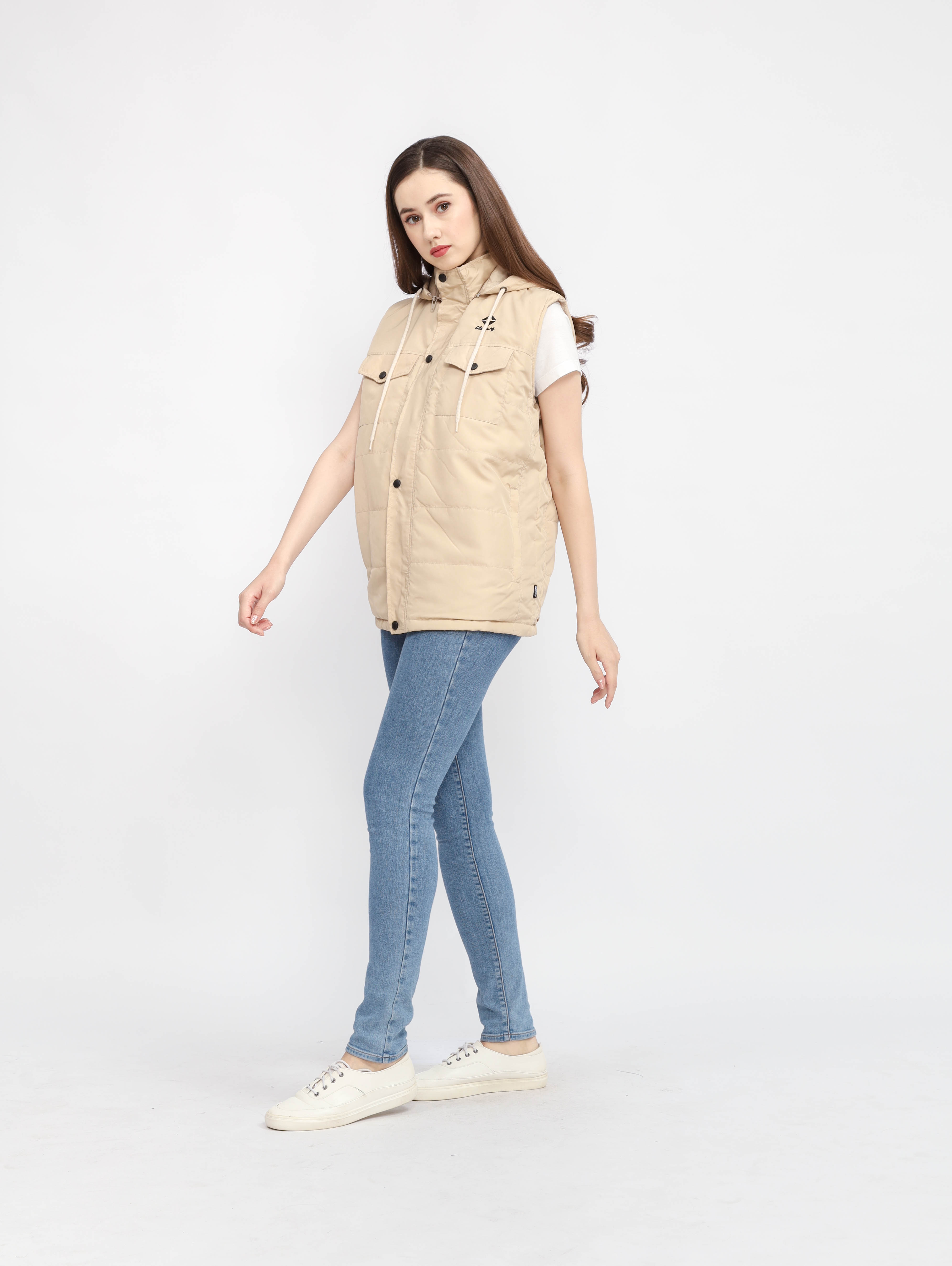 GLOAMING VEST GUNUNG CANDLESS CREAM
